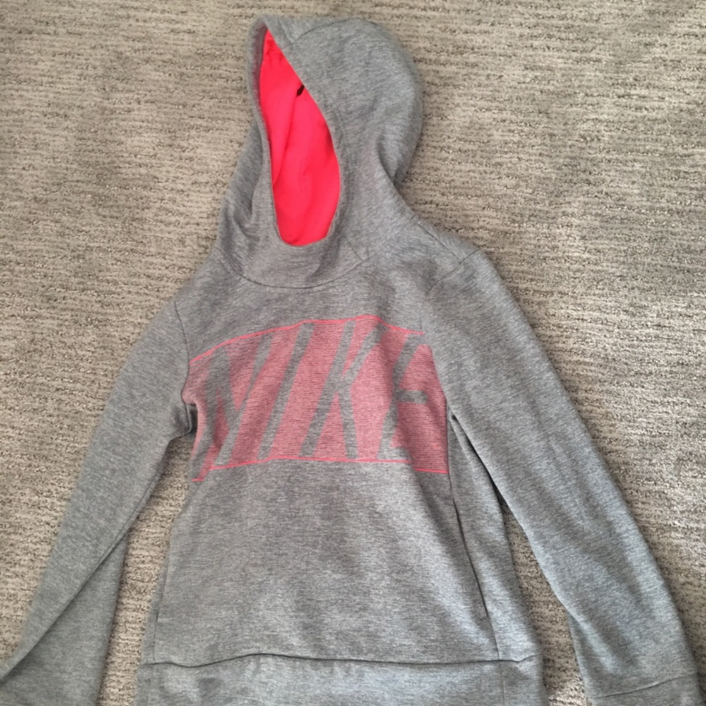 Nike girls dri-fit sweatshirt